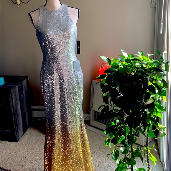 Lulus Dresses & Skirts - NWT Gorgeous Lulus Sequin Gown